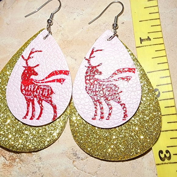 NWOT Layered teardrop glitter gold and pink w/red reindeer Christmas earrings - Picture 5 of 6